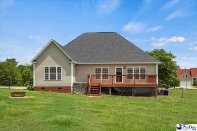 MOTIVATED SELLER! Recent price reduction. Looking for a relaxed on Hartsville Country Club in South Carolina - for sale on GolfHomes.com, golf home, golf lot