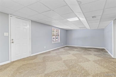 Nice Ranch home on 3 lots!  This is a 2 bedroom , 2 bath home on Terre Du Lac Golf and Country Club in Missouri - for sale on GolfHomes.com, golf home, golf lot