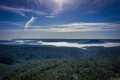 Stunning upstairs end unit Cliffside Lodge, Lakeview and Sugar on Mountain Ranch Golf Club in Arkansas - for sale on GolfHomes.com, golf home, golf lot