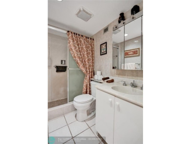 Move-in ready 2 bedroom condo in gated senior complex. Located on Inverrary Country Club in Florida - for sale on GolfHomes.com, golf home, golf lot