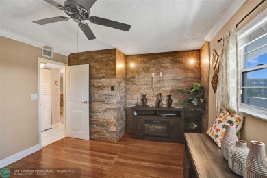 Move-in ready 2 bedroom condo in gated senior complex. Located on Inverrary Country Club in Florida - for sale on GolfHomes.com, golf home, golf lot