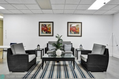 Move-in ready 2 bedroom condo in gated senior complex. Located on Inverrary Country Club in Florida - for sale on GolfHomes.com, golf home, golf lot