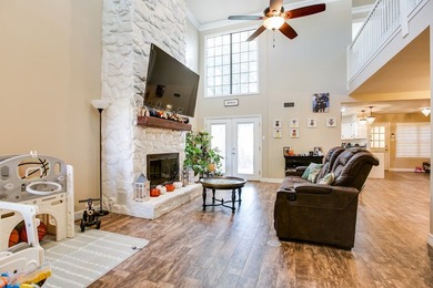 Beautiful low maintenance townhouse in Bentwood Country Club! on Bentwood Country Club in Texas - for sale on GolfHomes.com, golf home, golf lot