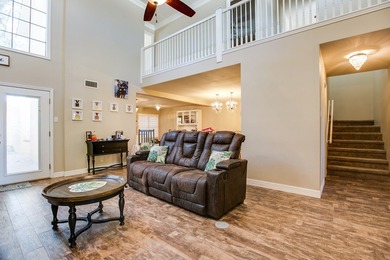 Beautiful low maintenance townhouse in Bentwood Country Club! on Bentwood Country Club in Texas - for sale on GolfHomes.com, golf home, golf lot
