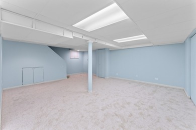 Welcome to a rare Northbrook find where the biggest, most on Sportsmans Country Club in Illinois - for sale on GolfHomes.com, golf home, golf lot