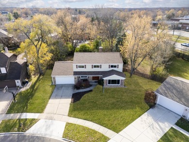 Welcome to a rare Northbrook find where the biggest, most on Sportsmans Country Club in Illinois - for sale on GolfHomes.com, golf home, golf lot