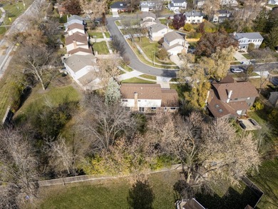 Welcome to a rare Northbrook find where the biggest, most on Sportsmans Country Club in Illinois - for sale on GolfHomes.com, golf home, golf lot