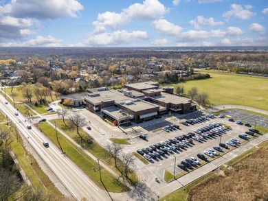 Welcome to a rare Northbrook find where the biggest, most on Sportsmans Country Club in Illinois - for sale on GolfHomes.com, golf home, golf lot