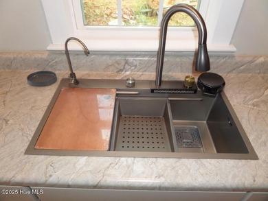 Charming Starter Home or Cozy Getaway! Welcome to this on Minnesott Golf and Country Club in North Carolina - for sale on GolfHomes.com, golf home, golf lot