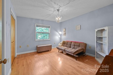 Beautiful 3BR, 3.5BA home with over 4,000 sq ft of living and on Corbin Hills Golf Club in North Carolina - for sale on GolfHomes.com, golf home, golf lot