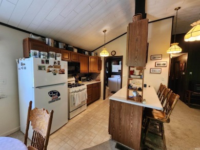 Welcome to 7864 E Millers Place in Waveland, IN! Nestled on a on Turkey Run Golf Club in Indiana - for sale on GolfHomes.com, golf home, golf lot