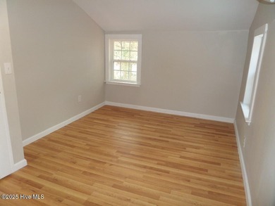 Charming Starter Home or Cozy Getaway! Welcome to this on Minnesott Golf and Country Club in North Carolina - for sale on GolfHomes.com, golf home, golf lot