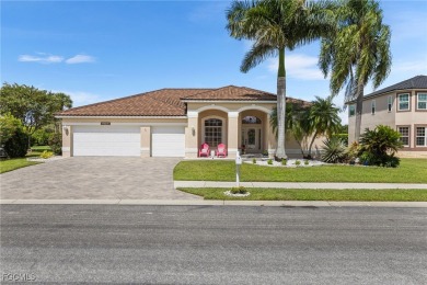 Here's your chance to finally start living your best Florida on Cross Creek Country Club in Florida - for sale on GolfHomes.com, golf home, golf lot