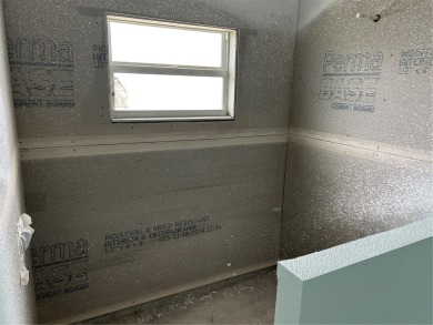 Under Construction. New Construction, under construction. Step on Pinemoor West Golf Club in Florida - for sale on GolfHomes.com, golf home, golf lot