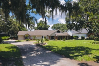 Live among the serene lakes in the charming Town of Windermere! on Windermere Country Club in Florida - for sale on GolfHomes.com, golf home, golf lot