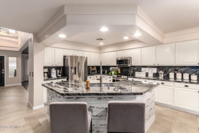 Golf Course Luxury in Gilbert!
This stunning 4BR + loft home on Greenfield Lakes Golf Club in Arizona - for sale on GolfHomes.com, golf home, golf lot