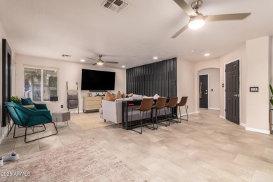 Golf Course Luxury in Gilbert!
This stunning 4BR + loft home on Greenfield Lakes Golf Club in Arizona - for sale on GolfHomes.com, golf home, golf lot