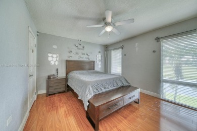 Beautifully updated 1 bedroom, 1 bathroom condo with a large on Country Club of Miami in Florida - for sale on GolfHomes.com, golf home, golf lot