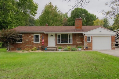 Welcome to this charming all brick ranch, nestled on a little on Mud Run Golf Course in Ohio - for sale on GolfHomes.com, golf home, golf lot