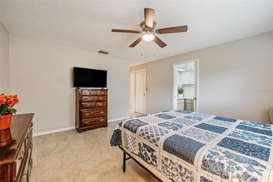 CLEAN AND BEAUTIFUL 2 BEDROOMS, 2 BATHROOMS, PLUS BONUS ROOM ON on Seven Springs Golf and Country Club in Florida - for sale on GolfHomes.com, golf home, golf lot