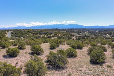 Located in Estates 1 of Las Campanas, this elevated 2.79 acre on The Club At Las Campanas  in New Mexico - for sale on GolfHomes.com, golf home, golf lot