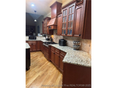 ***SELLER TO PAY $10,000 TOWARDS BUYERS CLOSING COSTS!!! Priced on Baywood Golf Club in North Carolina - for sale on GolfHomes.com, golf home, golf lot