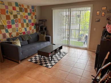 UPDATED 3rd Floor 1 bedroom/1.5 bath condo in International on Inverrary Country Club in Florida - for sale on GolfHomes.com, golf home, golf lot
