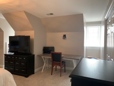 Quietly located on cul-de-sac in Williamsburg Village near on Danville Country Club in Kentucky - for sale on GolfHomes.com, golf home, golf lot