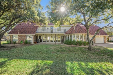 Experience golf course living at its best in this beautifully on Walnut Creek Country Club in Texas - for sale on GolfHomes.com, golf home, golf lot