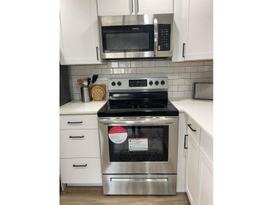 Amazing Price on This Updated 1-Bedroom, 1.5-Bath Unit in the on Addison Reserve in Florida - for sale on GolfHomes.com, golf home, golf lot