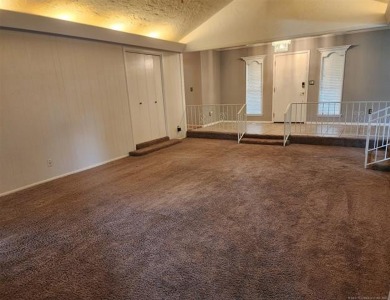 Beautiful 1-story 3 bed 2 1/2 bath full brick home in Indian on Indian Springs Country Club in Oklahoma - for sale on GolfHomes.com, golf home, golf lot