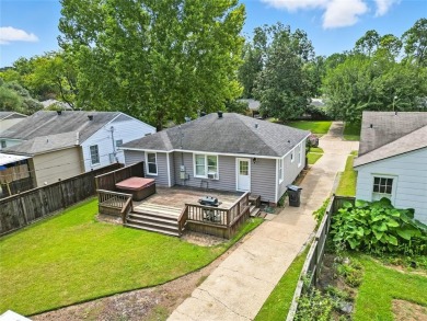 BROADMOOR AREA - NO BACKYARD NEIGHBORS- GOLF COURSE VIEWS!
This on Querbes Park Golf Course in Louisiana - for sale on GolfHomes.com, golf home, golf lot