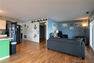 $5,000 SELLERS CONCESSIONS PLUS A ONE YEAR HOME WARRANTY on Lake Valley Country Club in Missouri - for sale on GolfHomes.com, golf home, golf lot