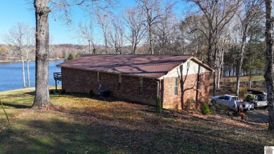 3,570 square foot waterfront home with easy access to the on Mineral Mound Golf Course in Kentucky - for sale on GolfHomes.com, golf home, golf lot