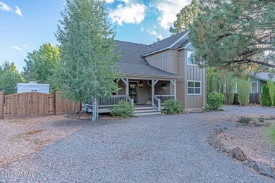 Here's your dream home crafted with love and precision. This on Pinetop Lakes Country Club in Arizona - for sale on GolfHomes.com, golf home, golf lot