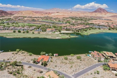 Oversized dock with HydroHoist boat lift and a 21' twin-screw on South Shore At Lake Las Vegas in Nevada - for sale on GolfHomes.com, golf home, golf lot