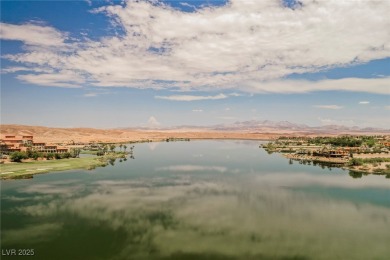 Oversized dock with HydroHoist boat lift and a 21' twin-screw on South Shore At Lake Las Vegas in Nevada - for sale on GolfHomes.com, golf home, golf lot