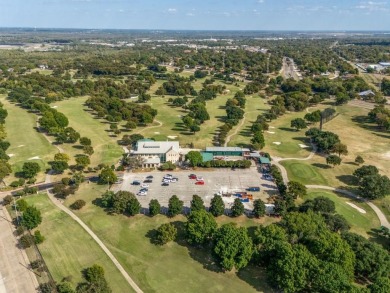 WELCOME TO 1918 BERWICK AVE. - A TIMELESS VINTAGE BRICK COTTAGE on Cedar Crest Golf Course in Texas - for sale on GolfHomes.com, golf home, golf lot