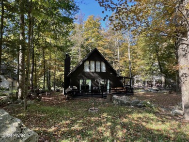 Welcome to this move in ready, adorable cabin in The Hideout! on The Hideout Golf in Pennsylvania - for sale on GolfHomes.com, golf home, golf lot