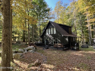 Welcome to this move in ready, adorable cabin in The Hideout! on The Hideout Golf in Pennsylvania - for sale on GolfHomes.com, golf home, golf lot