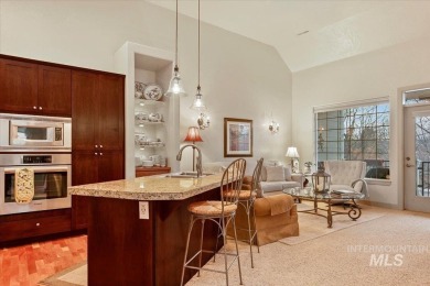 This beautifully maintained corner condo near downtown Eagle on Eagle Hills Golf Course in Idaho - for sale on GolfHomes.com, golf home, golf lot