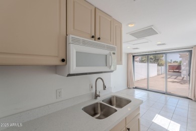 Live steps to 222-acre Encanto Park with two golf courses, a 7 on Encanto 18 Golf Course in Arizona - for sale on GolfHomes.com, golf home, golf lot