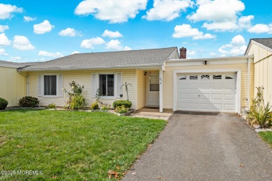 Welcome to the desirable Clearbrook 55+ community, where easy on Rossmoor Golf Club in New Jersey - for sale on GolfHomes.com, golf home, golf lot
