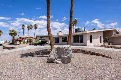 Welcome to 2475 Saratoga located on a premium corner lot, this on London Bridge Golf Course in Arizona - for sale on GolfHomes.com, golf home, golf lot