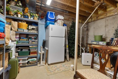 Opportunity awaits at 437 Prairie Knoll! This spacious condo is on Timber Pointe Golf Club in Illinois - for sale on GolfHomes.com, golf home, golf lot