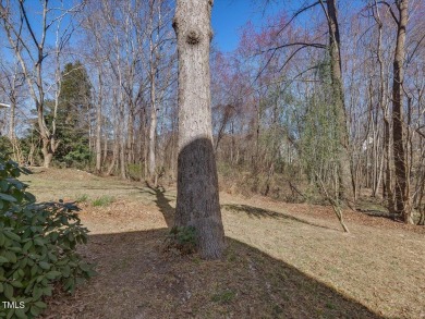 Charming 3BR/2.5BA home in desirable Hedingham! This 1,571 sq ft on Hedingham Golf and Athletic Club in North Carolina - for sale on GolfHomes.com, golf home, golf lot