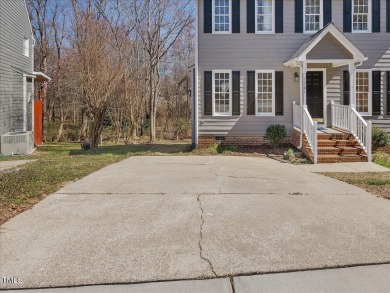 Charming 3BR/2.5BA home in desirable Hedingham! This 1,571 sq ft on Hedingham Golf and Athletic Club in North Carolina - for sale on GolfHomes.com, golf home, golf lot