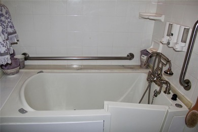 This immaculate 2 bedroom 2 bath home is nestled in behind the on Halifax Plantation Golf Club in Florida - for sale on GolfHomes.com, golf home, golf lot