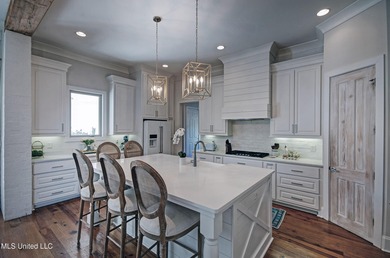 Stunning home on the golf course in sought after Lake Caroline! on Lake Caroline Golf Club in Mississippi - for sale on GolfHomes.com, golf home, golf lot