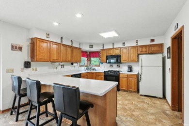 Welcome to 1881 E. Ravenwood -- a ranch-style home with 4 on Eagle Glen Golf Club in Indiana - for sale on GolfHomes.com, golf home, golf lot